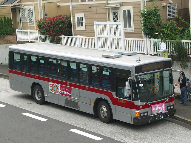 東急バス車両図鑑 いすゞ:KC-LV380L